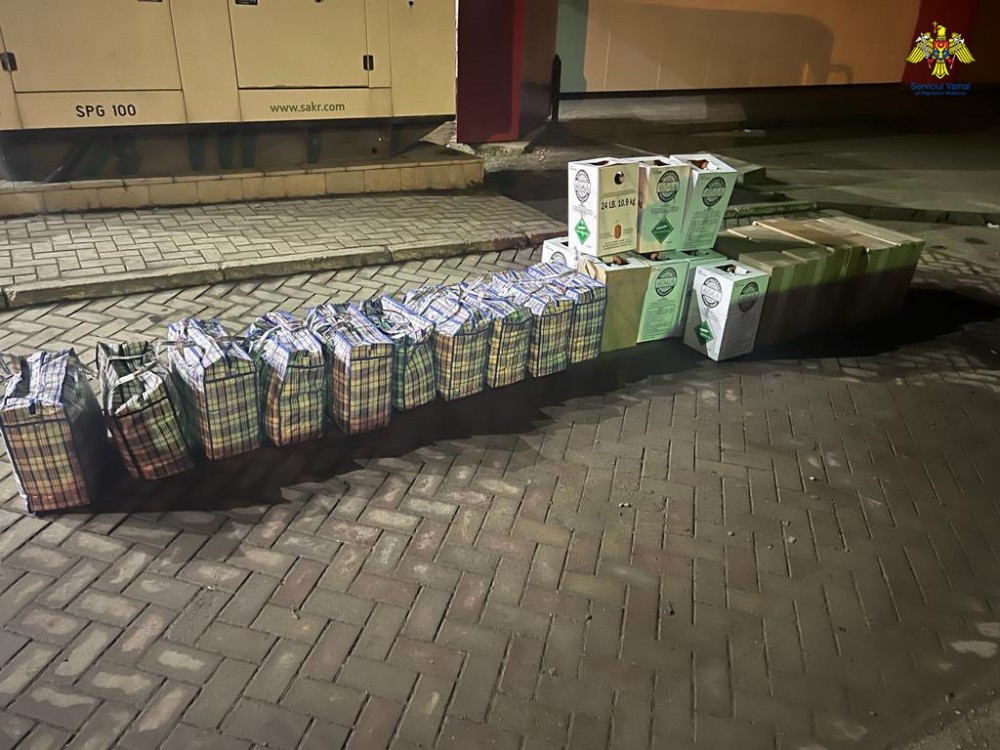 Șoferul unui autocar de rută - reținut pentru 72 de ore. Ce a ascuns de vameși